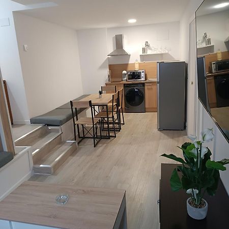 Apartamentos Turisticos Avila Puerta De San Isidro 1-4 מראה חיצוני תמונה