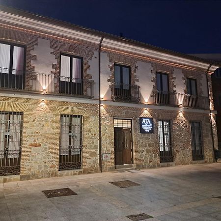 Apartamentos Turisticos Avila Puerta De San Isidro 1-4 מראה חיצוני תמונה