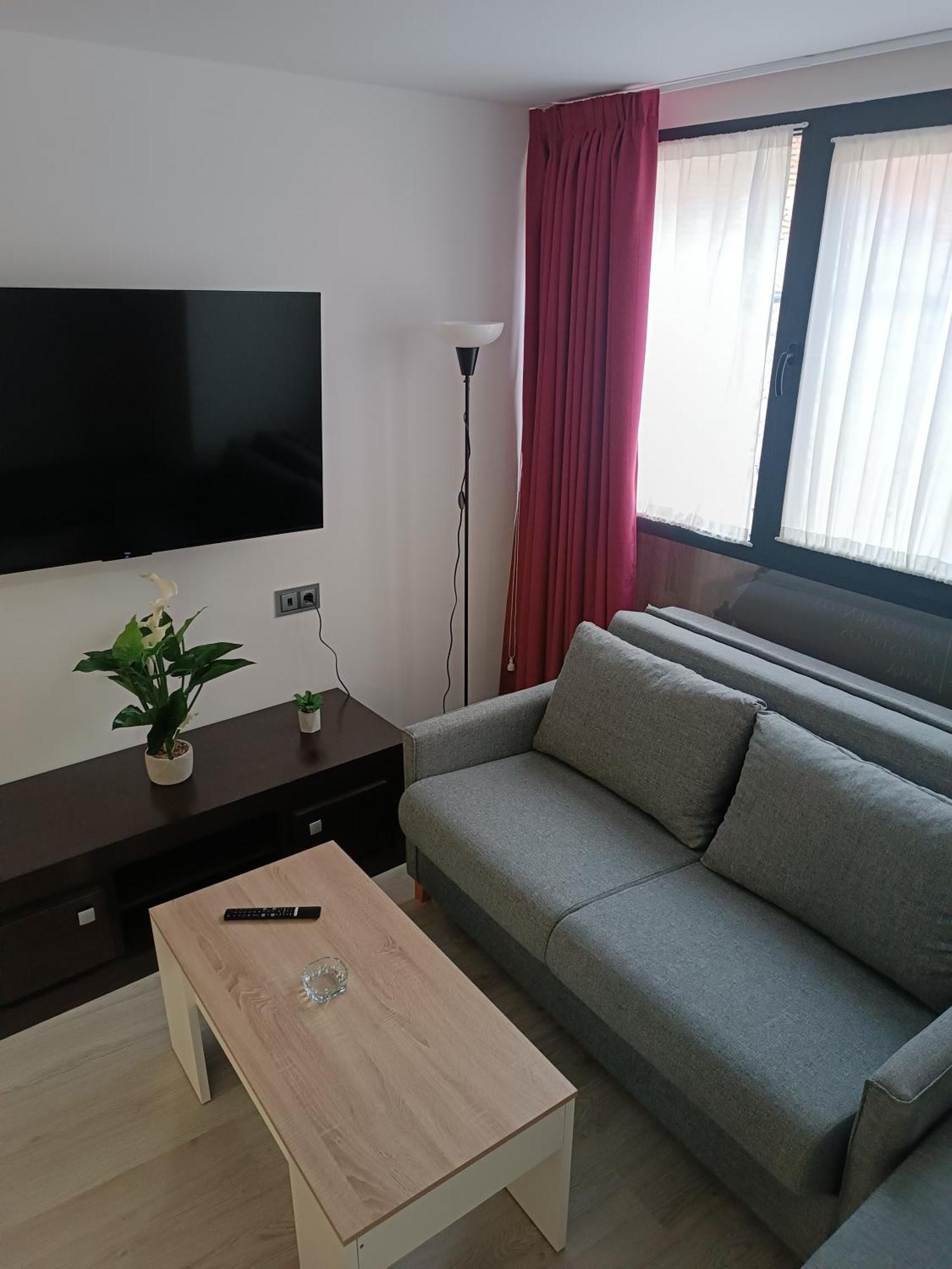 Apartamentos Turisticos Avila Puerta De San Isidro 1-4 מראה חיצוני תמונה